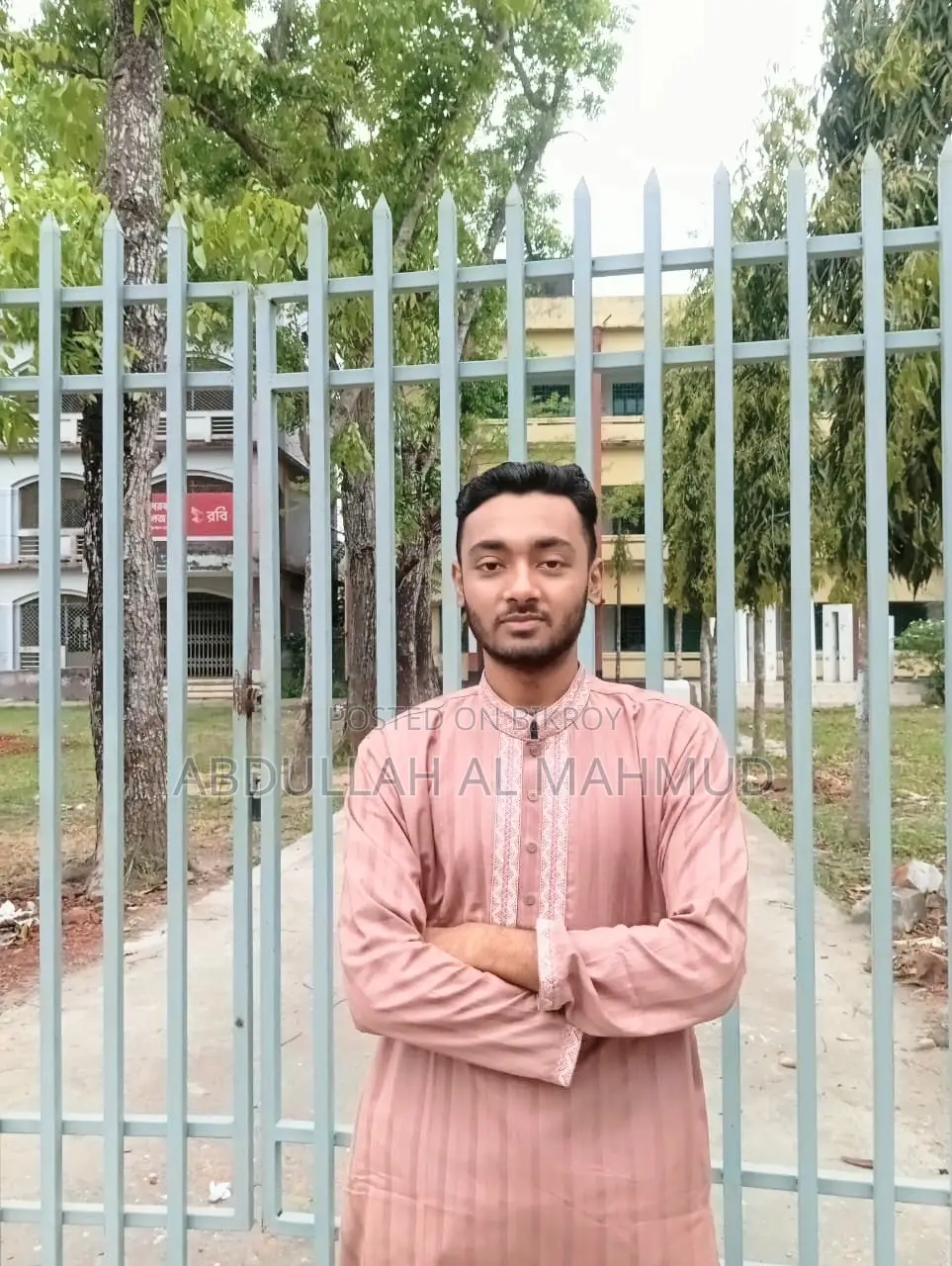 শপিং মল শোরুমে কিছু সেলসম্যান লাগবে