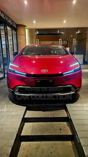 Toyota Prius Limited AWD-e 2023 Red