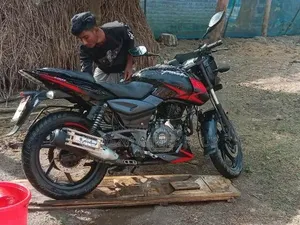 বাজাজ পালসার ১৫০ ২০২২