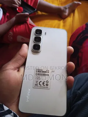 New Infinix Hot 60i 128 GB Silver