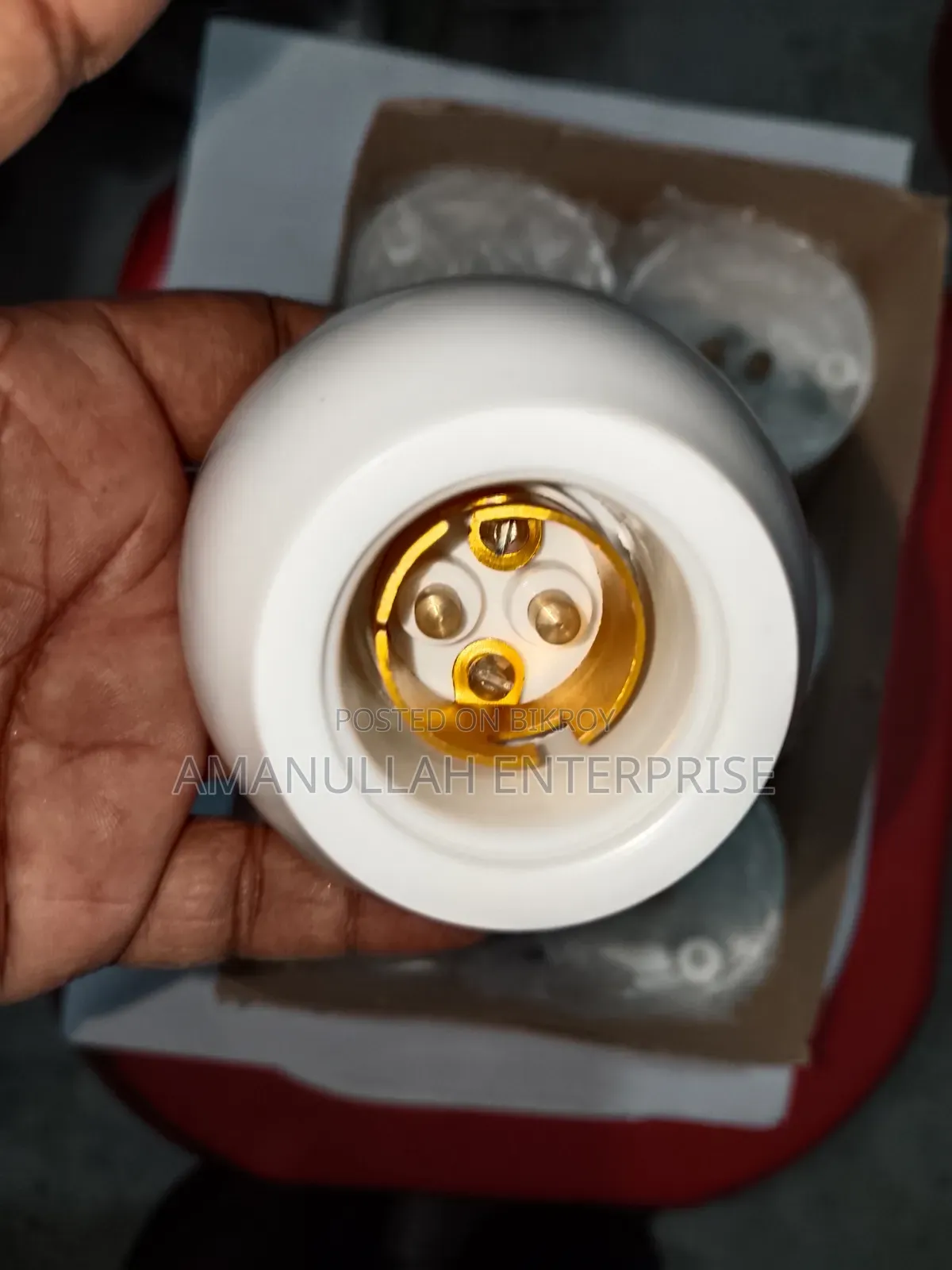 ওয়াল সিলিংয়ের জন্য সাদা ব্যাটেন লাইট হোল্ডার সেট | অনলাইন শপ (০৫ পিস)