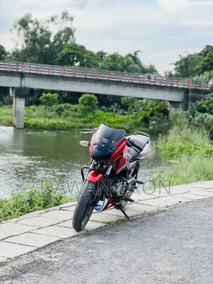 বাজাজ পালসার ১৫০ ২০১২ লাল