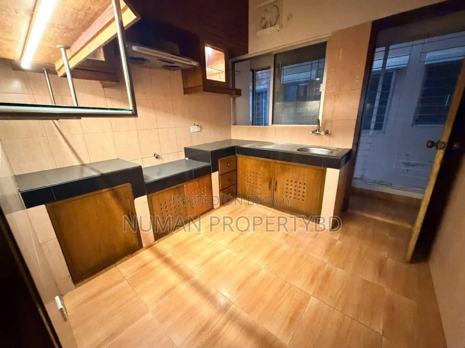 4-Bedroom Apartment in Numan Property Bd, Basundhara for Rent