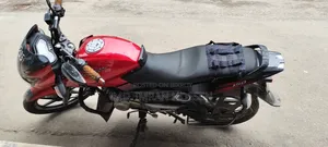 বাজাজ পালসার ১৫০ ২০১২ লাল