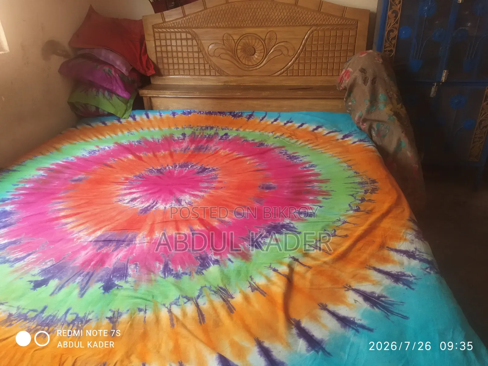 5 Feet by 7 Feet Semi-Box Bed