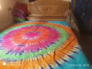 5 Feet by 7 Feet Semi-Box Bed