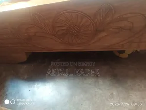5 Feet by 7 Feet Semi-Box Bed