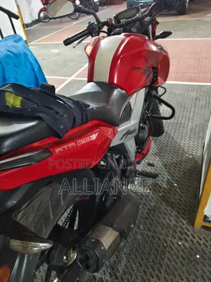 TVS Apache 160 4V 2018 লাল
