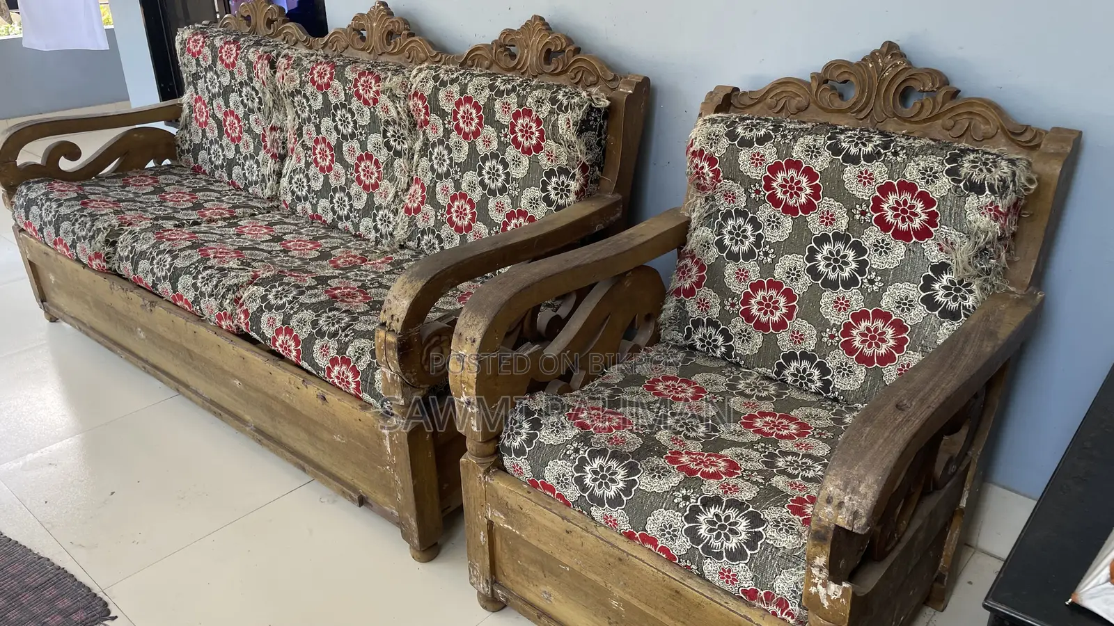 সোফা বিক্রির জন্য