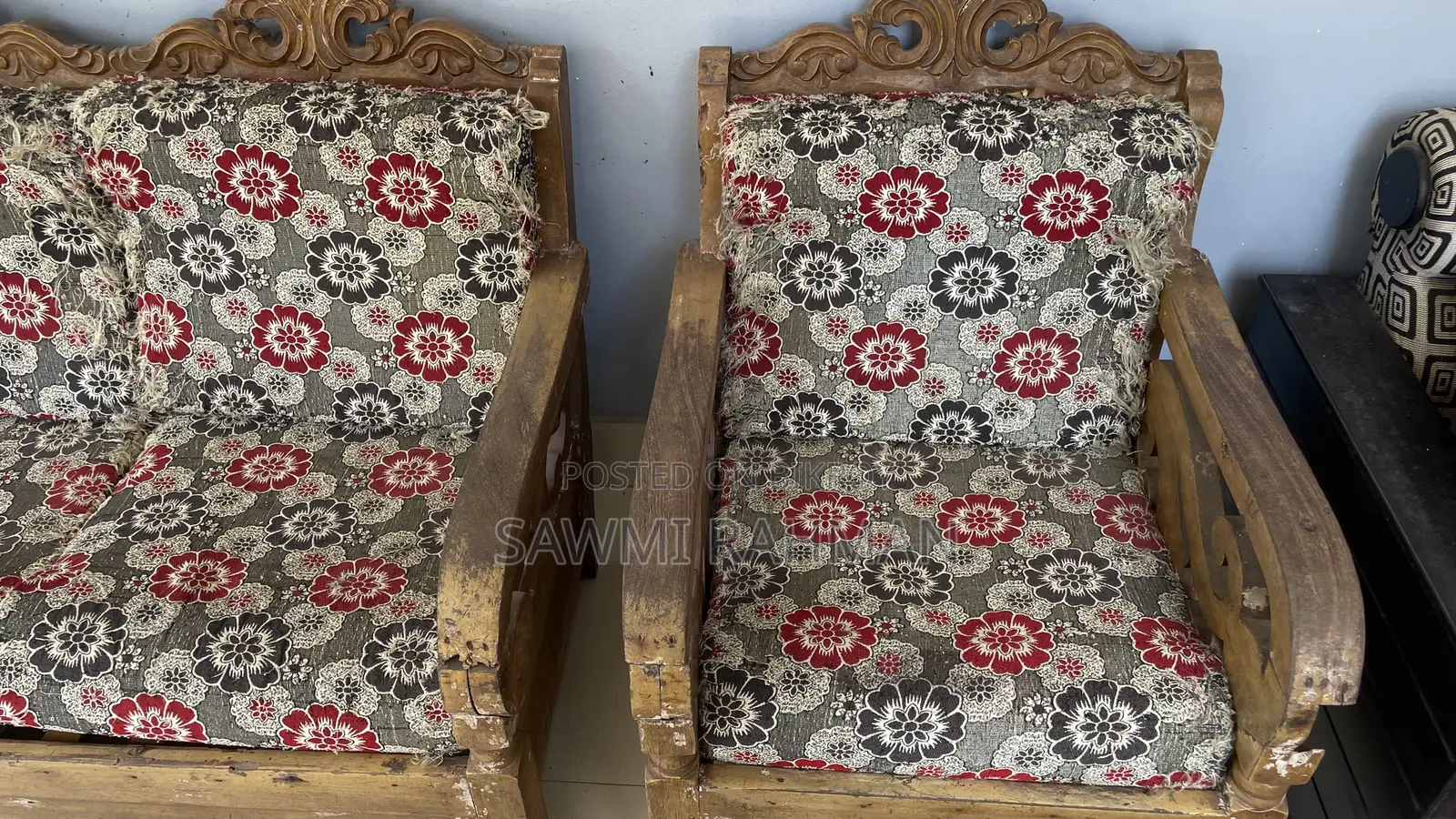 সোফা বিক্রির জন্য