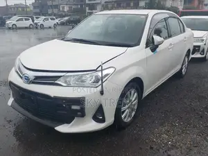 টয়োটা অ্যাক্সিও ২০২১ পার্ল