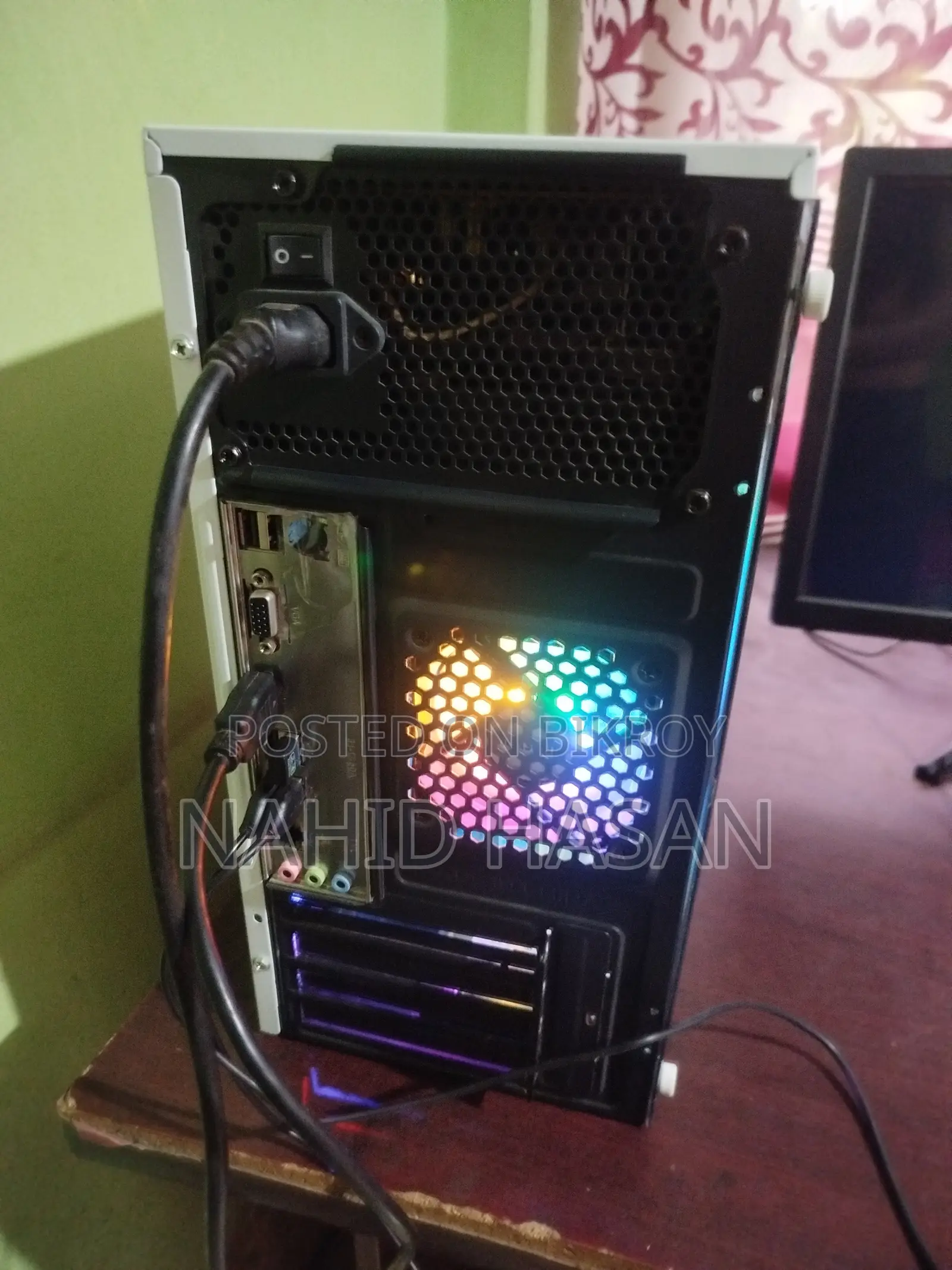 Desktop Computer 8GB Intel Core I3 HDD+SSD 512GB