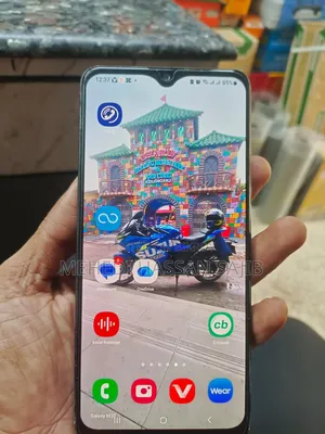 স্যামসাং গ্যালাক্সি এম৩২ ৬ জিবি নীল