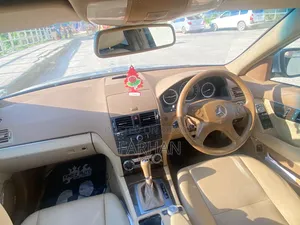 Mercedes-Benz C180 2007 Silver