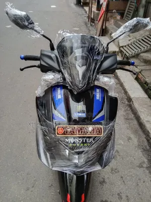 Yamaha 2025 Black