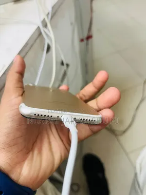অ্যাপল আইফোন ৭ ২৫৬ জিবি সিলভার