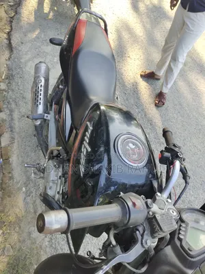বাজাজ পালসার ১৫০ ২০০৮ ব্ল্যাক