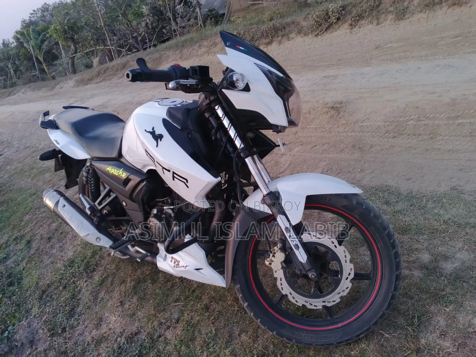 TVS Apache RTR 160 2V 2017 White