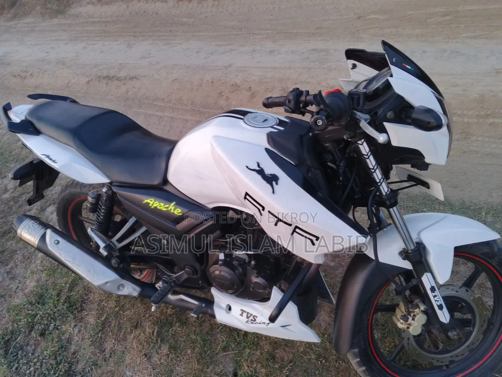 TVS Apache RTR 160 2V 2017 White
