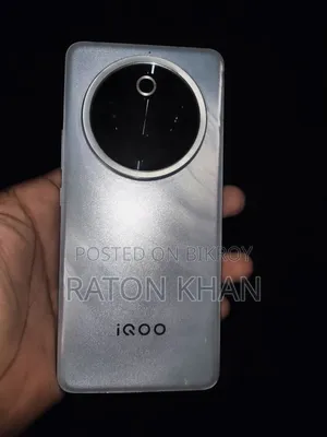 iQOO Z10 128 GB White