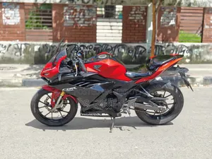 হোন্ডা সিবিআর ২০২১ ব্ল্যাক