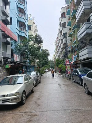 বনানী ব্লক-ই, দক্ষিণমুখী ৭.৫০ কাঠা প্লট বিক্রয়