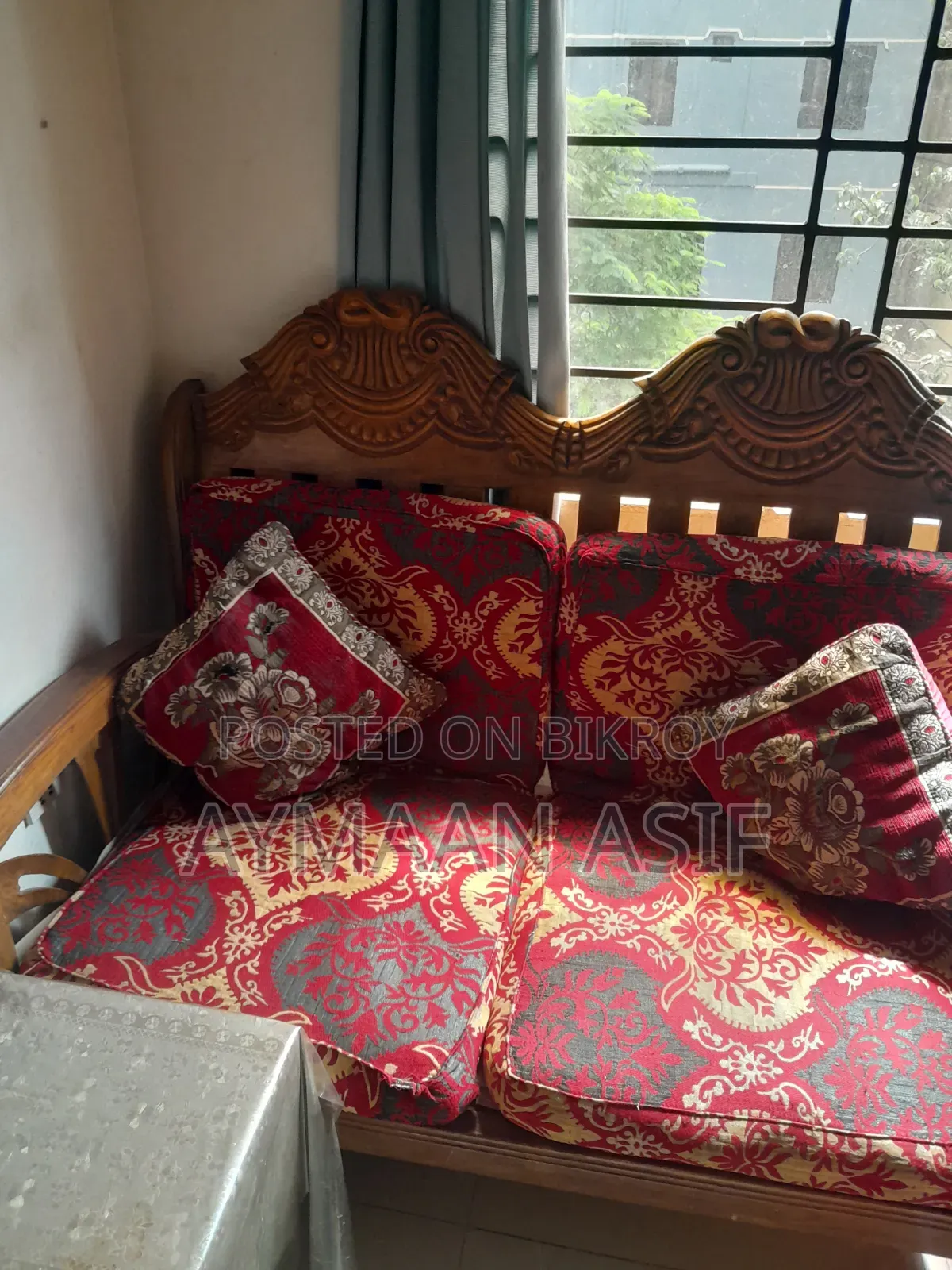 সোফা বিক্রি হবে