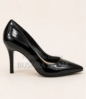 Beautiful Black Heel