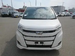 Toyota Noah 2021 Pearl