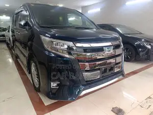 Toyota Noah 2021 Blue