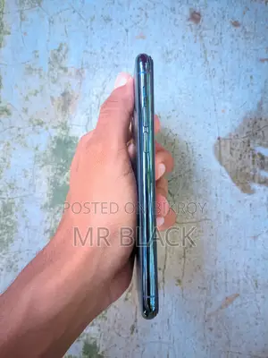Apple iPhone 11 Pro 64 GB Gray