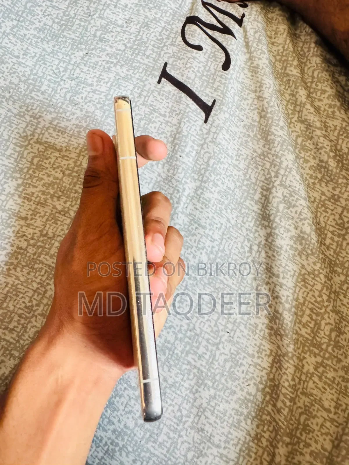 স্যামসাং গ্যালাক্সি এস২২ ৫জি ২৫৬ জিবি সাদা