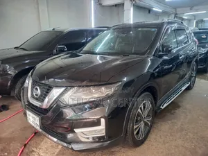 নিসান এক্স-ট্রেইল ২০১৭ ব্ল্যাক