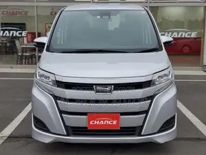 Toyota Noah 2021 Silver