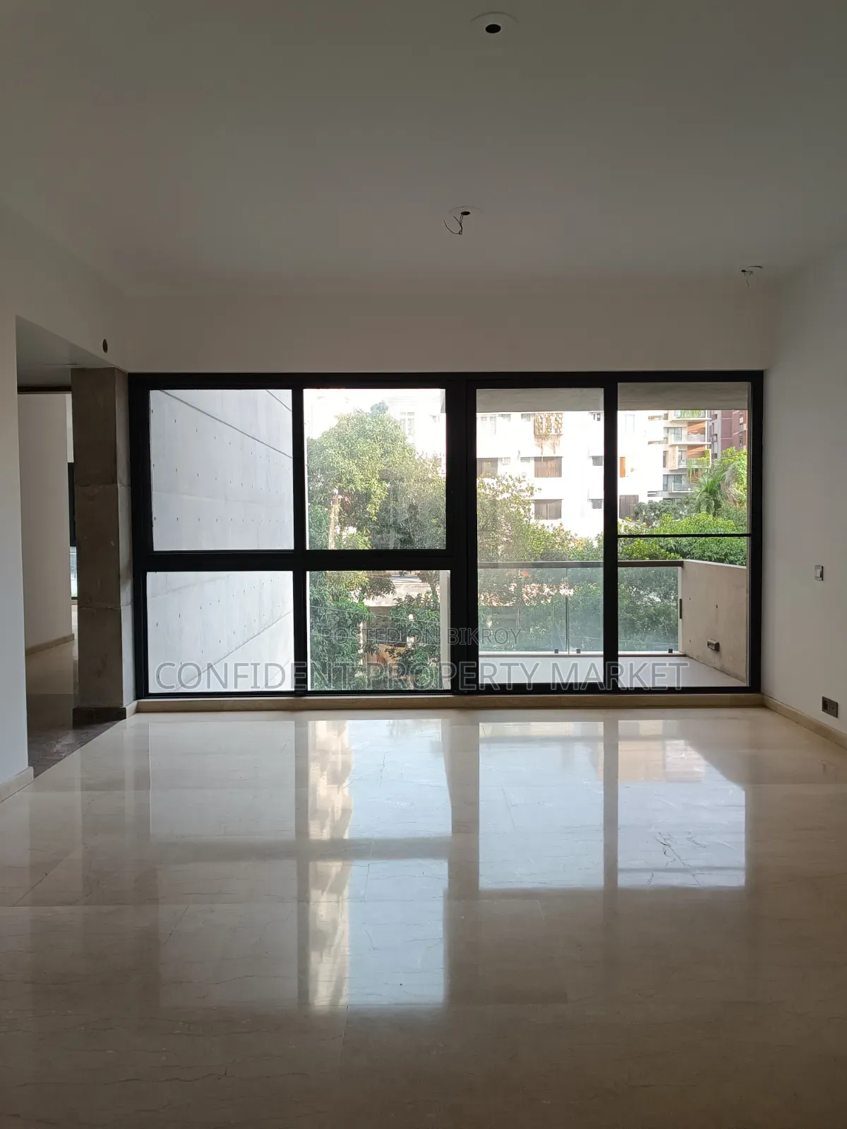 4 Bedroom Apartment in Baridhara for Rent
