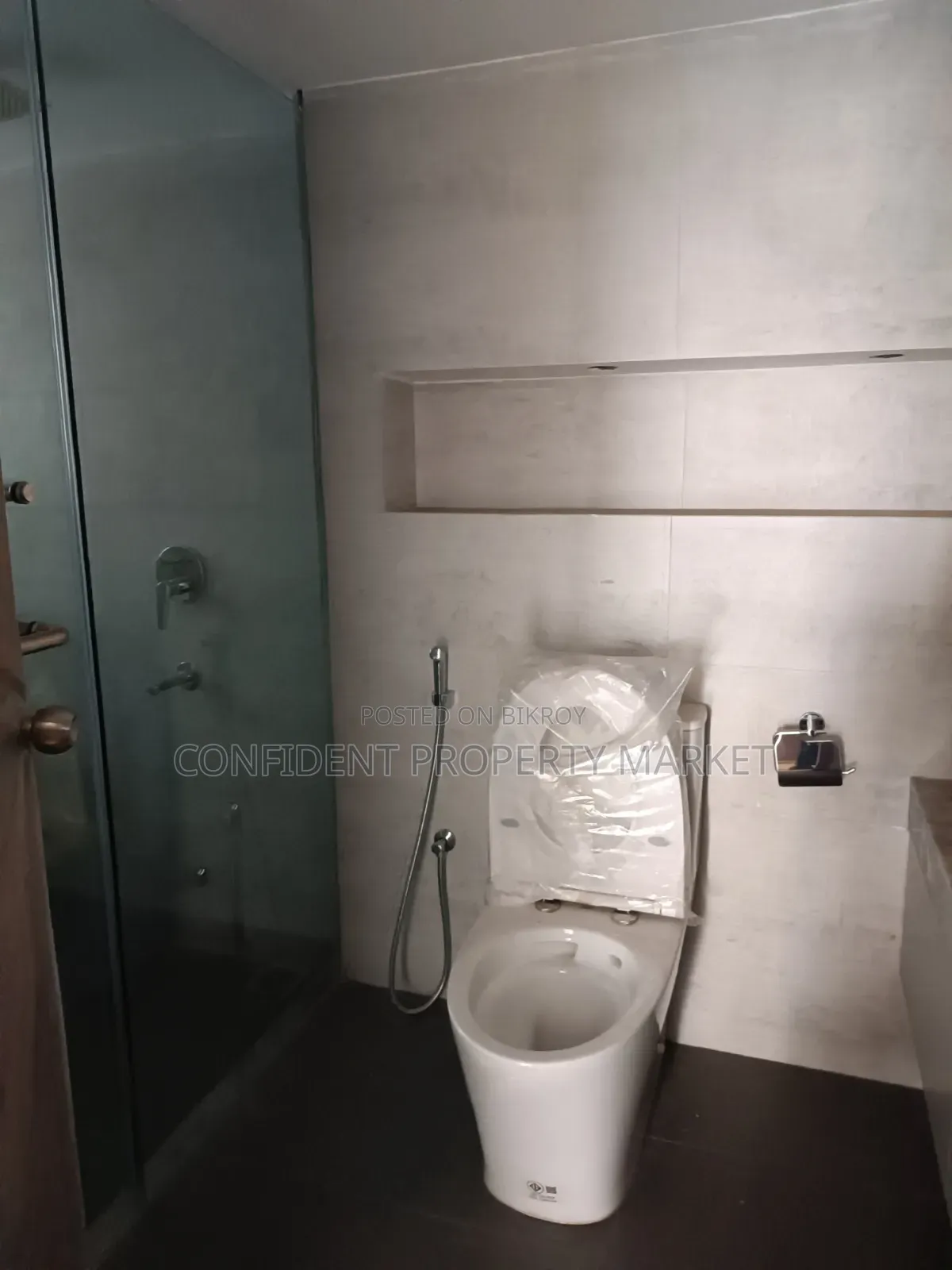 4 Bedroom Apartment in Baridhara for Rent