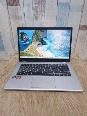 Laptop Acer 3GB Intel SSD 256GB