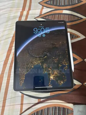 Apple iPad Pro 12.9 (2022) 128 GB Silver