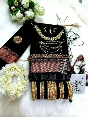 Saree Premium Makeup Combo Package