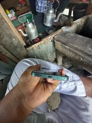 অপ্পো রেনো১৪ এফ ২৫৬ জিবি গ্রিন