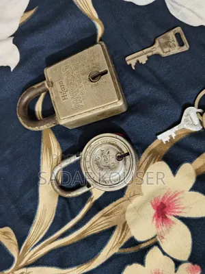 Lock and Key (1 key for Each Lock)