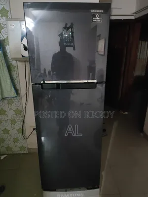 একটি স্যামসাং ফ্রিজ বিক্রি হবে