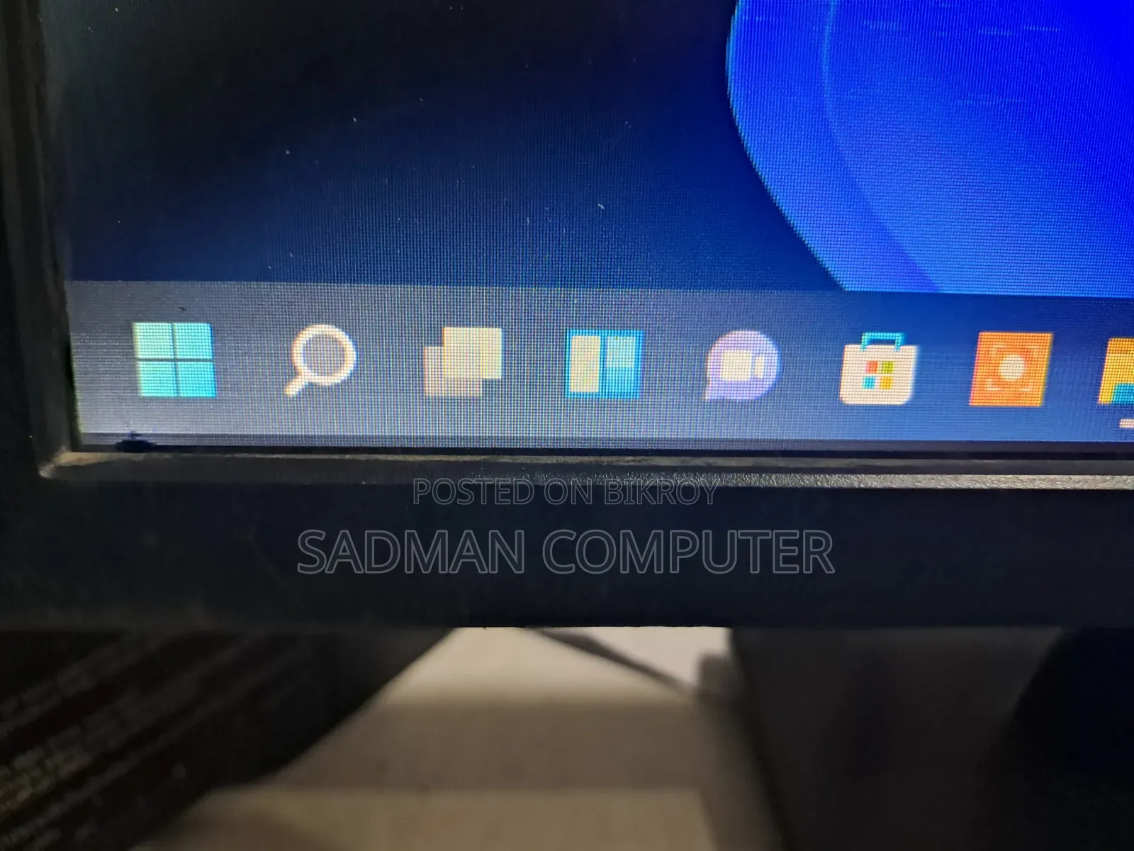 19" DELL Brand Monitor