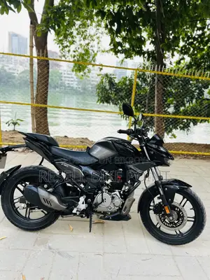 হিরো এক্সট্রিম ১২৫আর ২০২৫ ব্ল্যাক