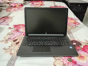 Laptop HP 15 4GB Intel Celeron HDD+SSD 160GB