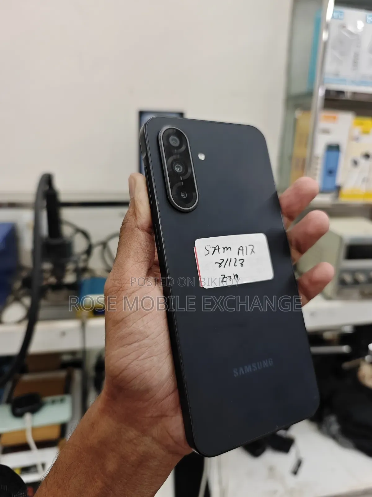 স্যামসাং ১২৮ জিবি ব্ল্যাক