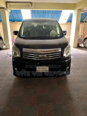 Toyota Noah 2013 Black