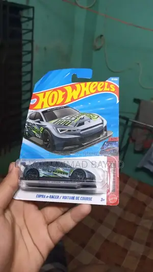 হট হুইলস