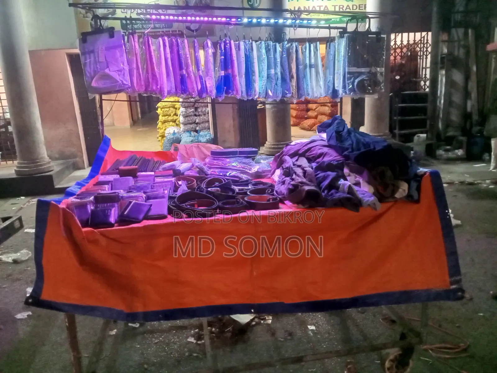 লোহার তৈরী চার চাকার গাড়ি যেকোন কিছু বিক্রি করা যাবে