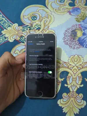 Apple iPhone 6s 16 GB Gold